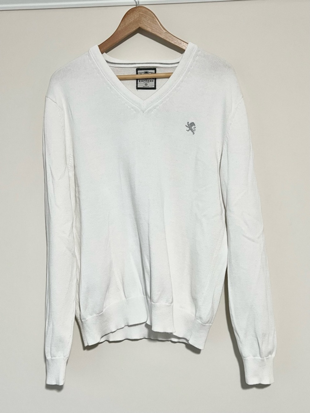 Express Men’s White V-Neck Sweater with Embroidered Silver Logo
